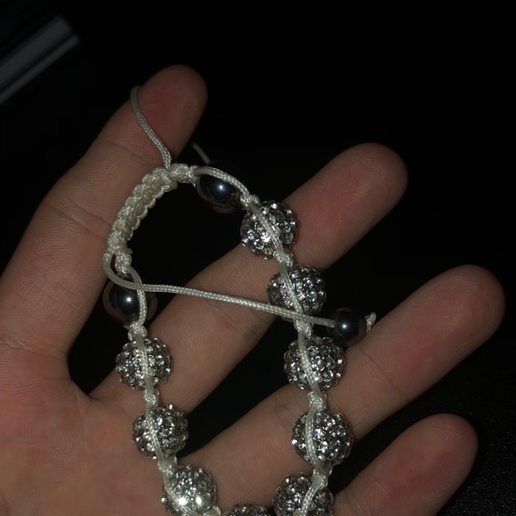 Adjustable Silver Sparkling Bracelet - Picture 7 of 7